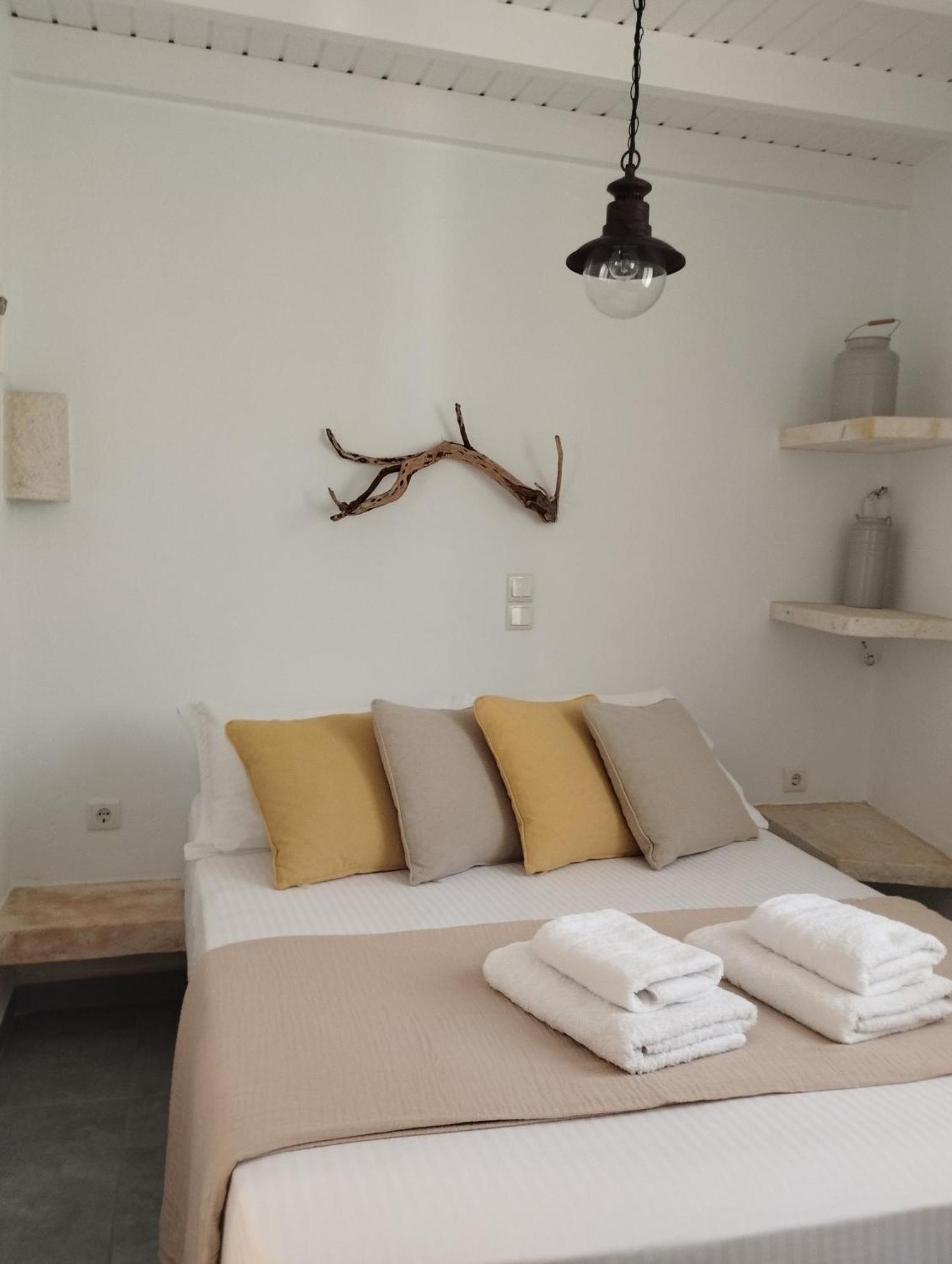 Agios Nikolaos Beach House Kímolos Exterior photo