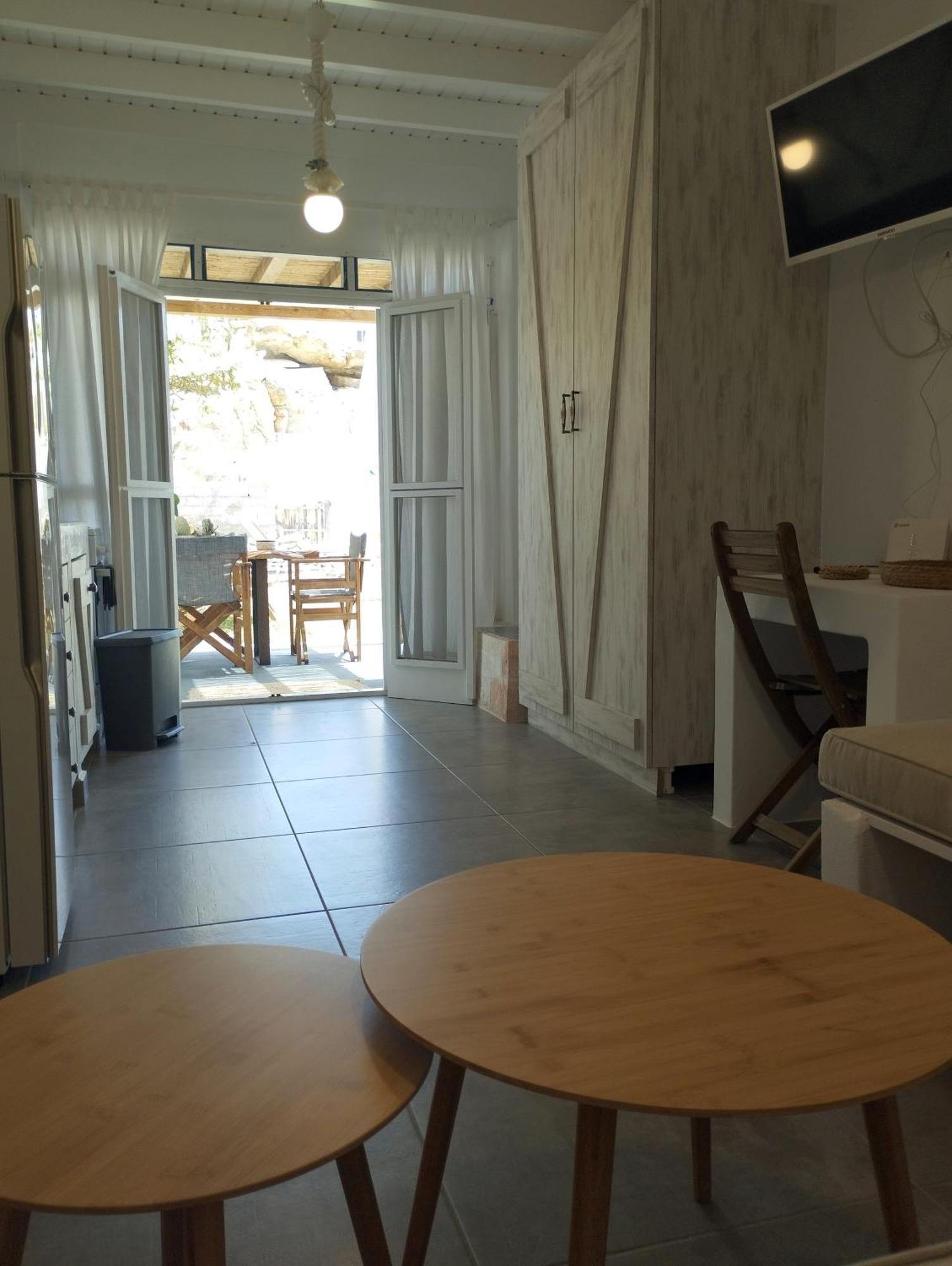 Agios Nikolaos Beach House Kímolos Exterior photo